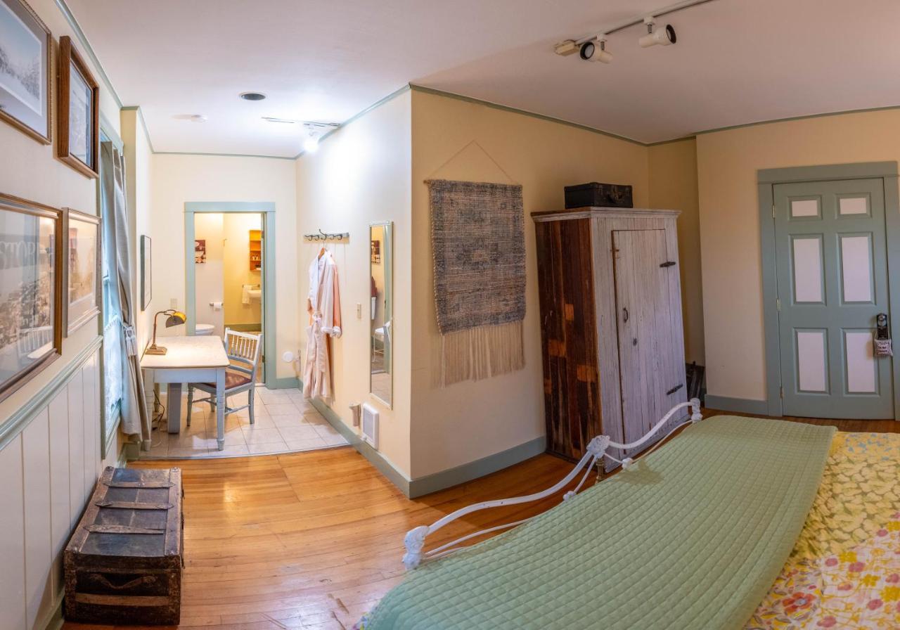 أستوريا Clementine'S Guest House & Vacation Rentals المظهر الخارجي الصورة