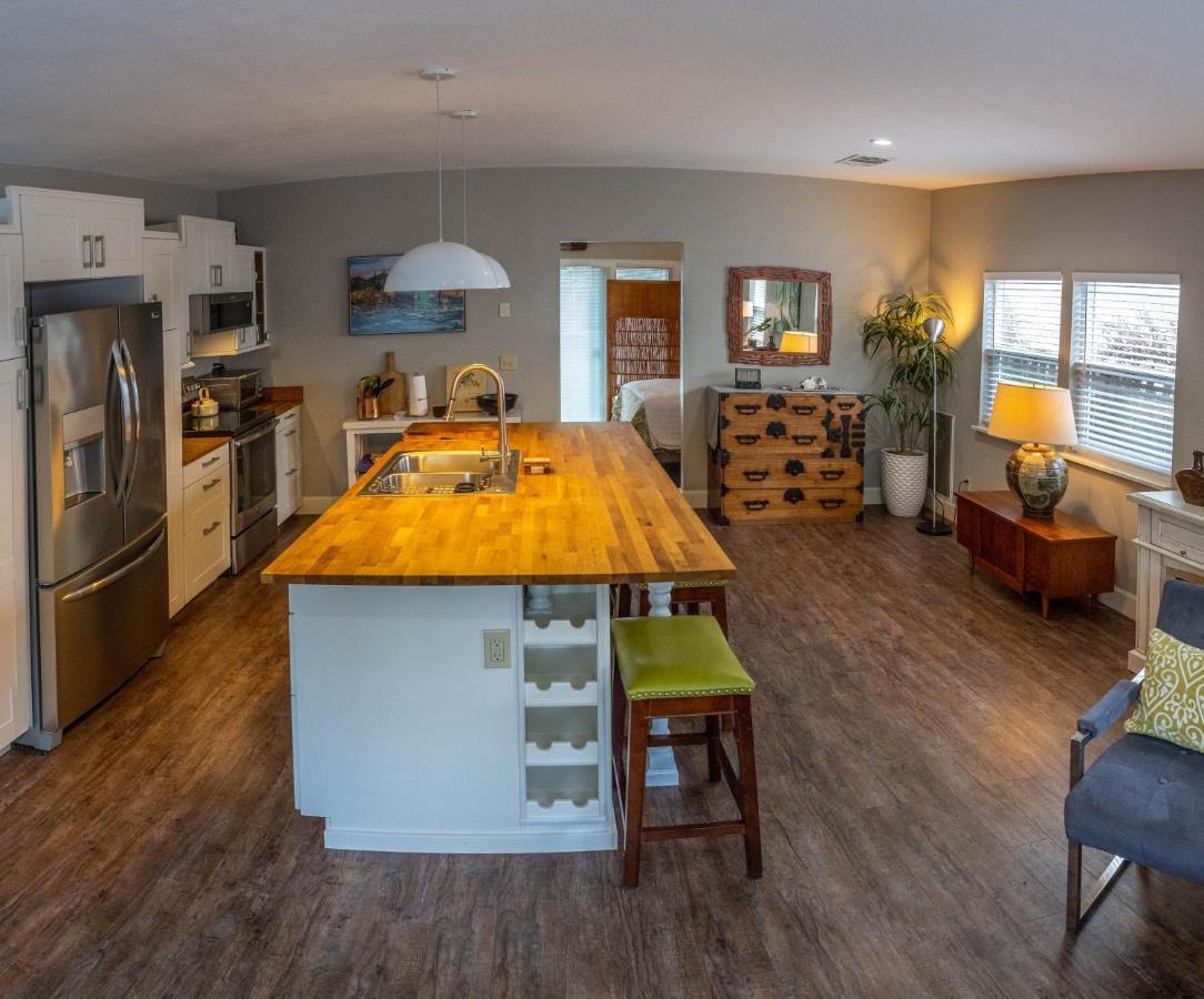 أستوريا Clementine'S Guest House & Vacation Rentals المظهر الخارجي الصورة