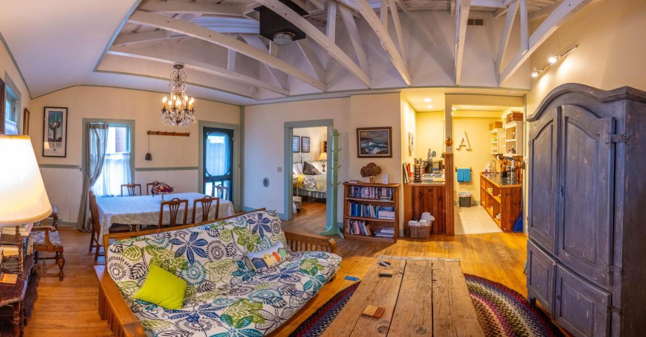 أستوريا Clementine'S Guest House & Vacation Rentals المظهر الخارجي الصورة